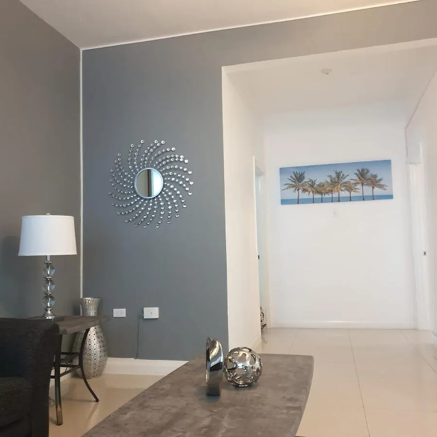 Harloe'S Apartment Kingston