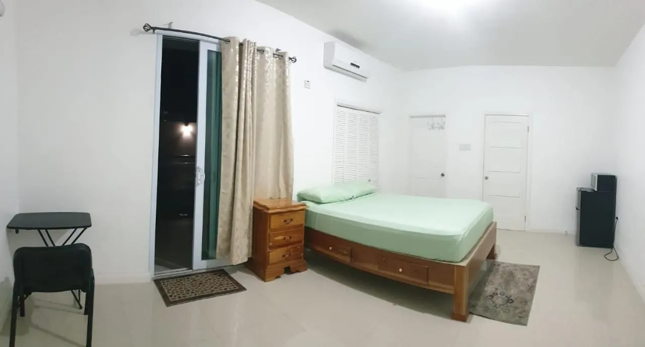 Harloe'S Apartment Kingston Jamaica
